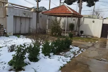Satılır Həyət Evi Bakıxanovda