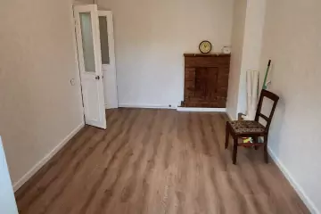 Satılır Köhnə Tikili Axundov Bağında