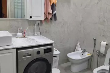 Satılır Həyət Evi Bakıxanovda