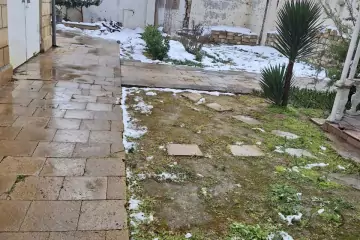 Satılır Həyət Evi Bakıxanovda