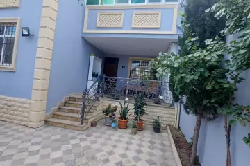 Satılır Həyət Evi Bakıxanovda