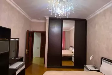 Aylıq Kirayə Yeni Tikili Elmler Akademiyasıda