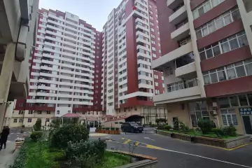 Satılır Yeni Tikili 8-ci Kilometrdə 