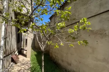 Satılır Həyət Evi Dədə Qorqudda