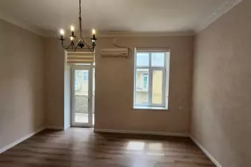 Satılır Köhnə Tikili Axundov Bağında