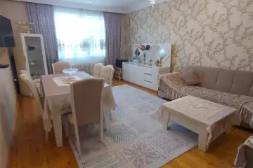 Satılır Həyət Evi Bakıxanovda