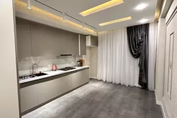 Satılır Yeni Tikili 8-ci Kilometrdə