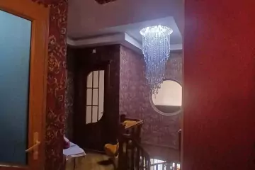 Satılır Yeni Tikili Heydər əliyev Mərkəzində