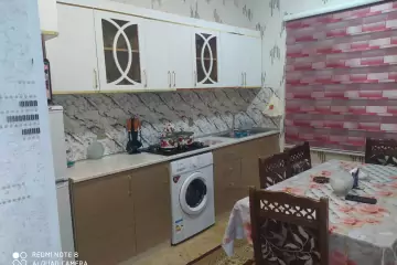 Satılır Həyət Evi Lökbatanda
