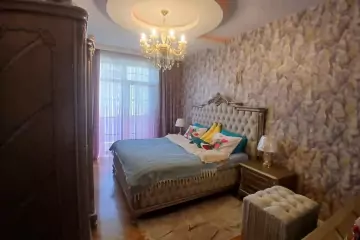 Satılır Yeni Tikili Heydər əliyev Mərkəzində