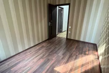 Satılır Yeni Tikili Qələbə Residence Yaşayış Kompleksida