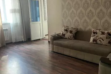 Satılır Yeni Tikili Qələbə Residence Yaşayış Kompleksida