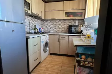 Satılır Köhnə Tikili 6-cı Mikrorayonda