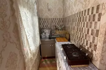 Satılır Həyət Evi Bakıda