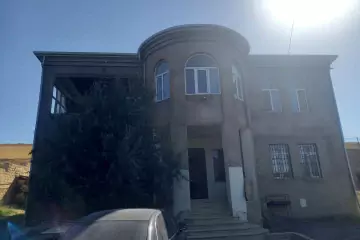 Satılır Bağ Evi Novxanıda 