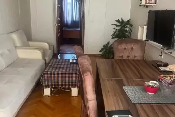 Satılır Köhnə Tikili İzmir Parkı