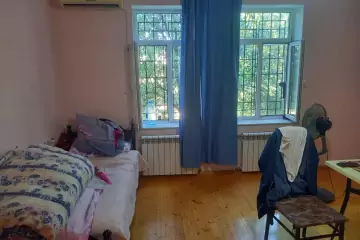 Satılır Bağ Evi Novxanıda