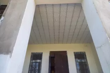 Satılır Bağ Evi Novxanıda