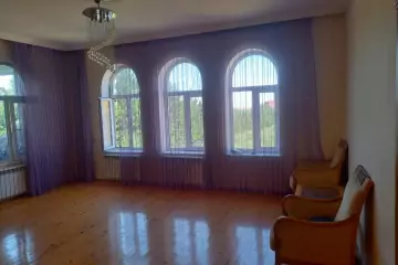 Satılır Bağ Evi Novxanıda