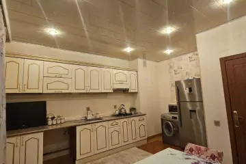 Satılır Yeni Tikili Xalqlar Dostluğuda