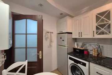 Satılır Köhnə Tikili 30-cu Məhəllədə