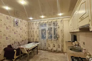 Satılır Yeni Tikili Xalqlar Dostluğuda
