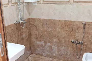 Satılır Həyət Evi Binədə