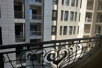 Aylıq Kirayə Yeni Tikili Mərkəzdə