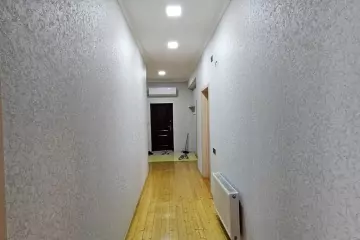 Satılır Yeni Tikili Ukraniya Dairəsida