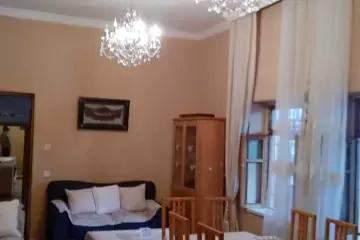 Satılır Həyət Evi Bayılda