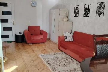 Satılır Köhnə Tikili Gənclik Mallda