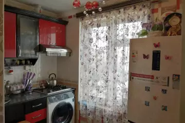 Satılır Köhnə Tikili Beşmərtəbədə