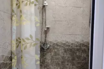 Satılır Köhnə Tikili Gənclik Mallda