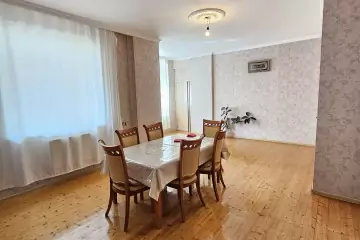 Satılır Yeni Tikili Ukraniya Dairəsida