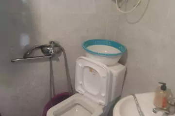 Satılır Köhnə Tikili Bakıxanovda