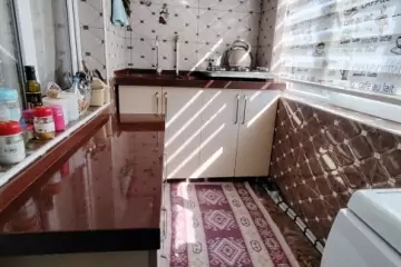 Satılır Köhnə Tikili Gənclik Mallda
