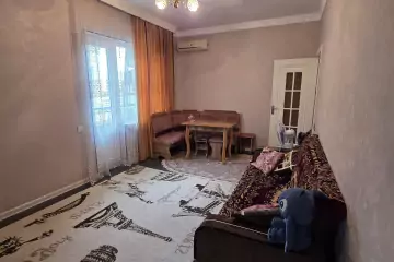 Satılır Köhnə Tikili Ukraniya Dairəsida