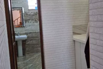 Satılır Həyət Evi Binədə