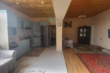 Satılır Həyət Evi Mərdəkanda