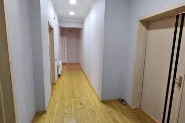 Satılır Yeni Tikili Ukraniya Dairəsida