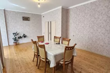 Satılır Yeni Tikili Ukraniya Dairəsida