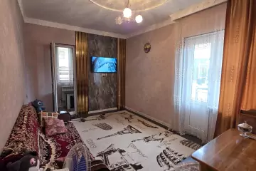 Satılır Köhnə Tikili Ukraniya Dairəsida