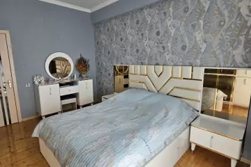 Satılır Yeni Tikili Ukraniya Dairəsida