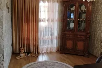 Satılır Köhnə Tikili Beşmərtəbədə