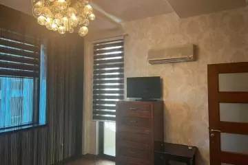 Aylıq Kirayə Yeni Tikili Mərkəzdə