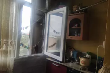 Satılır Köhnə Tikili Bakıxanovda