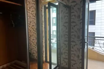 Aylıq Kirayə Yeni Tikili Mərkəzdə