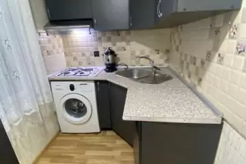Satılır Köhnə Tikili Biləcəridə