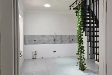 Satılır Həyət Evi Zabrat Qəsəbəsida