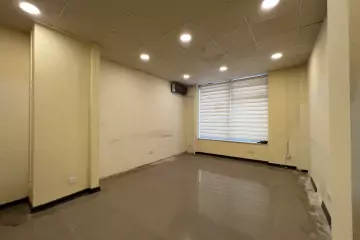 Aylıq Kirayə Ofis şərq Bazarında
